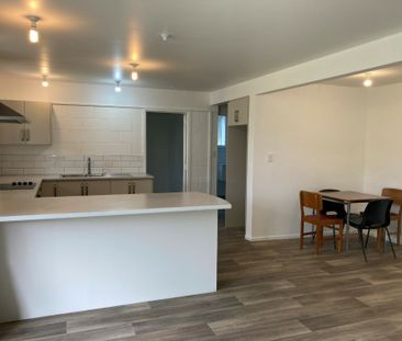 West End Beauty - Photo 2