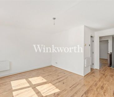 2 bedroom end of terrace house to rent - Photo 2