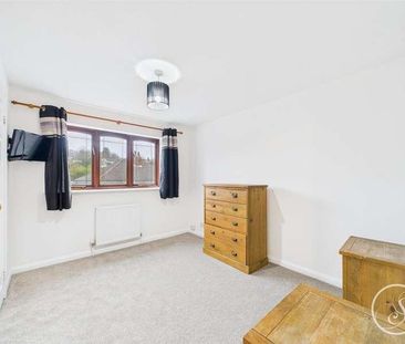 Field End Road, Halton, Leeds, LS15 - Photo 4