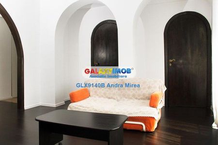 Inchiriere apartament trei camere Universitate - Fotografie 2