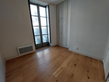 location Appartement F3 DE 66.77m² À NIMES - Photo 4