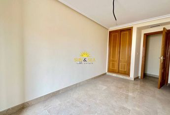 NEW 4 BEDROOM PENTHOUSE WITH SUNROOF FOR RENT IN TORREVIEJA - ALICANTE