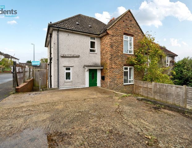 4 bedroom detached house to rent - Photo 1