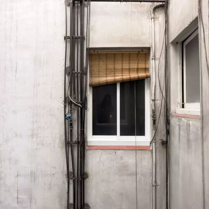 Double bed in Rooms for rent in 6-bedroom apartment in Les Corts De Sarrià - Photo 1