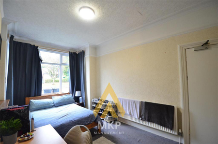5 bedroom terraced house to rent - Photo 4