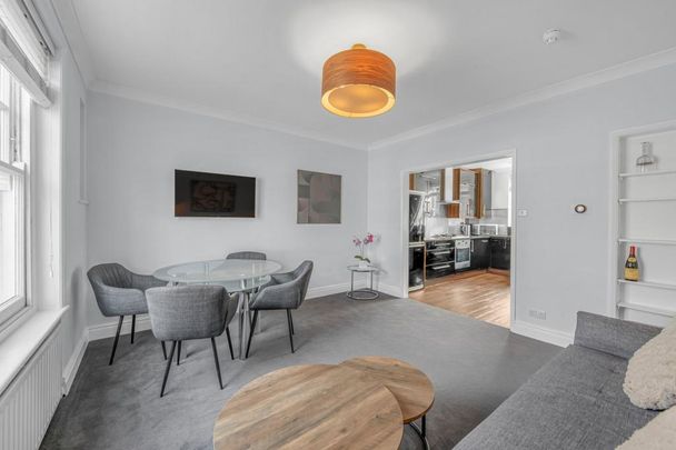3 bedroom flat to rent - Photo 1