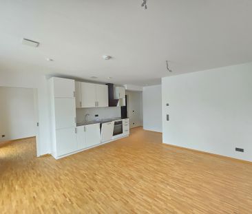 Moderne und großzügige 2-Raum-Wohnung mit Balkon sucht Sie als neue... - Photo 1