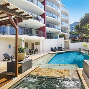 Spectacular Views of the Pacific Ocean - Photo 2