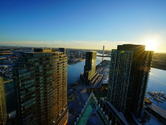 Fully Furnished 1-Bedroom Apartment with Great Views! - Photo 1