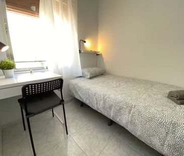 Calle del Puerto de la Morcuera, Madrid, Community of Madrid 28018 - Photo 5