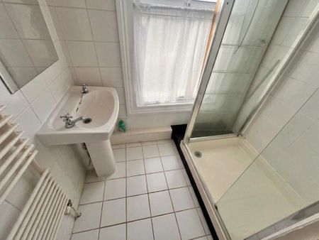 1 bedroom house of multiple occupation to rent - Photo 5