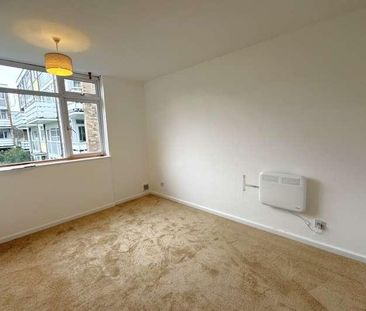 Woking, Surrey, GU22 - Photo 5