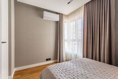 Nowe dwupokojowe mieszkanie przy metrze Płocka 42 m² - Photo 2
