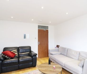 Saltwell Street, Poplar, London E14 - Photo 1