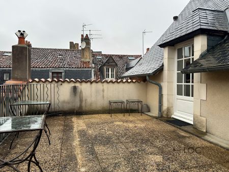 Location Appartement T2 avec terrasse - Hyper centre - Photo 3