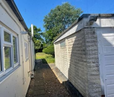 High Street, Landbeach - Photo 4