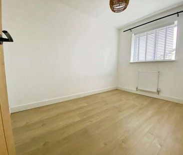 Badgers Brook, Brackla, CF31 - Photo 2