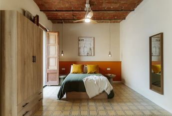 Carrer de Gombau, Barcelona, Catalonia 08003