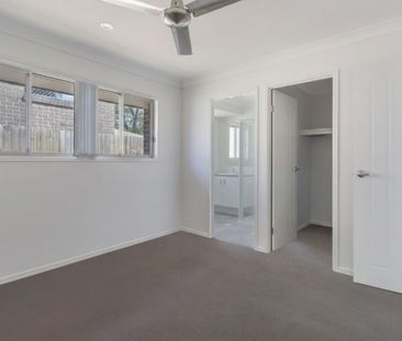 Beautiful Family Home in Prime Pimpama Location - Photo 2