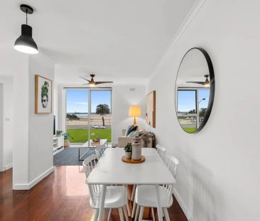 14/323 Beaconsfield Parade, St Kilda West. - Photo 2