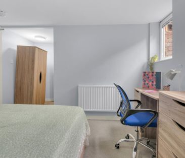 32 BRUDENELL AVENUE Leeds - LS6 1HD - Photo 6