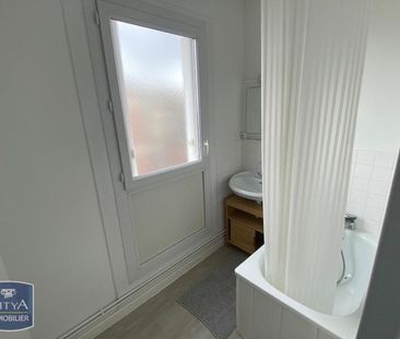 Location Appartement 1 pièce 50m² AGEN 47000 - Photo 5