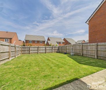 3 bedroom semi-detached house to rent - Photo 5