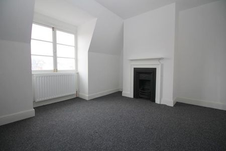 3 Bedroom Maisonette to let - Photo 4