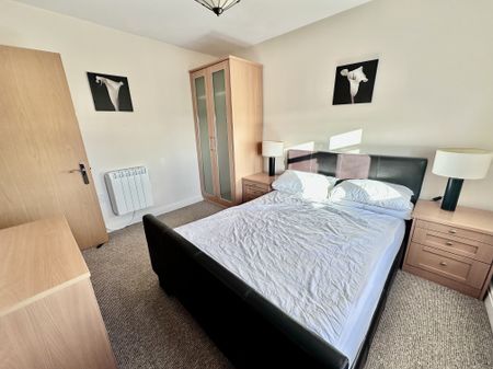 Lakeside Boulevard, Doncaster - Photo 4