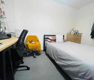 3 bedroom house share to rent - Photo 3