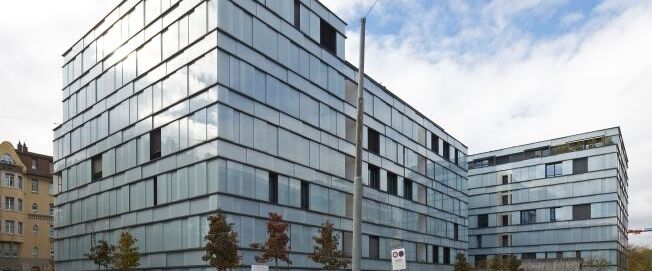 Modern life in the heart of the city - Photo 1