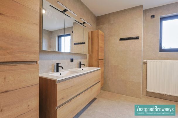 Kwalitatieve energiezuinige nieuwbouwwoning te huur in Horebeke - 4 slpks en dubbele garage - Foto 1