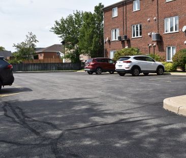 For Lease - 21 Raglan Street, Collingwood, Ontario - Photo 6