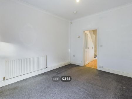 2 bedroom terraced house to rent - Photo 4