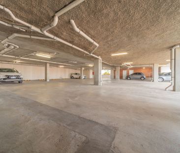 2 Car Bay Apartment @780 Per Week - Photo 2