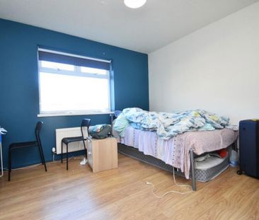 4 bedroom house to rent - Photo 3