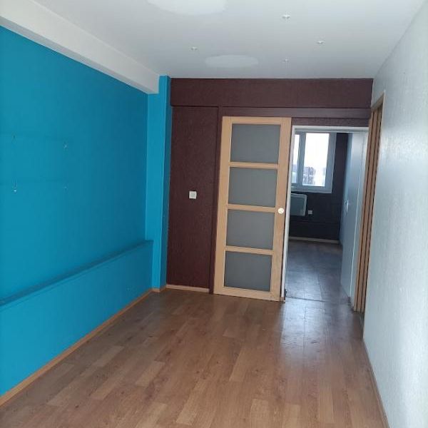 CHATELLERAULT - Local commercial ou bureau de 29 m² , sur axe passant - Photo 1