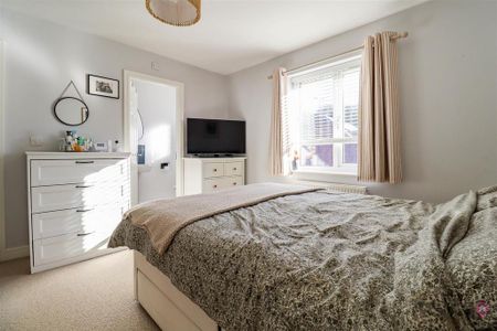 3 bedroom terraced house to rent - Photo 4