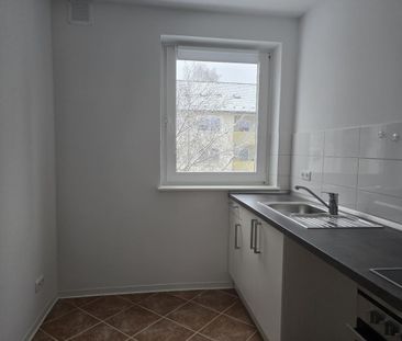 Charmante 2,5-Zimmer-Wohnung mit ca. 61m² Wohnfläche und Loggia - Foto 2
