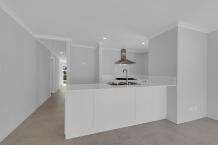 Four Bedroom Family Home in Kwinana Town Centre - Photo 2