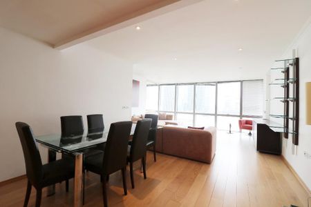 No 1. West India Quay, Canary Wharf, London, E14 - Photo 2