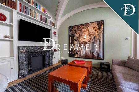 Splendid Renovated Apartment in the Heart of Florence - Photo 4