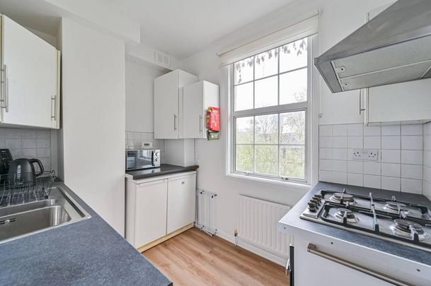 2 bedroom flat to rent - Photo 1