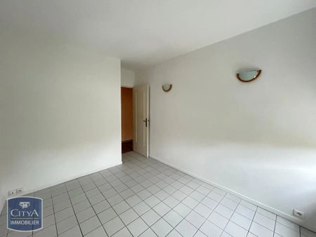Appartement à louer 5 pièces 80.39m² - Photo 2