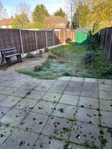 3 bedroom semi-detached house to rent - Photo 2