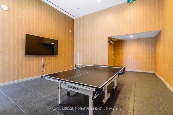 For Lease - 7 Grenville Street Unit# 517, Toronto, Ontario - Photo 1