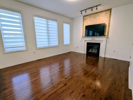 For Lease - 177 Montreal Circle, Hamilton, Ontario - Photo 3