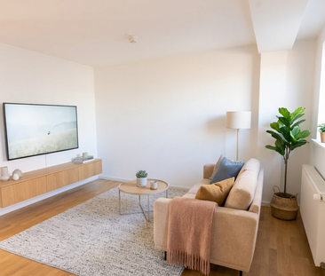 Moderne lejlighed med lys og stil i Aalborgs hjerte - Photo 1