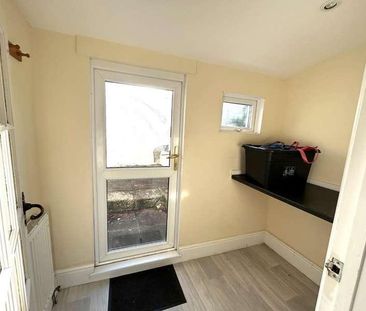 Fore Street, Pool, Redruth, TR15 - Photo 2