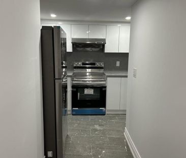 For Lease - 40 Aspendale Drive, Toronto, Ontario - Photo 6